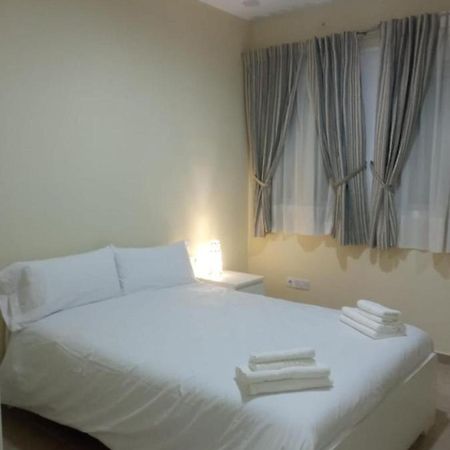Invecar Holding Appartement Sevilla Buitenkant foto