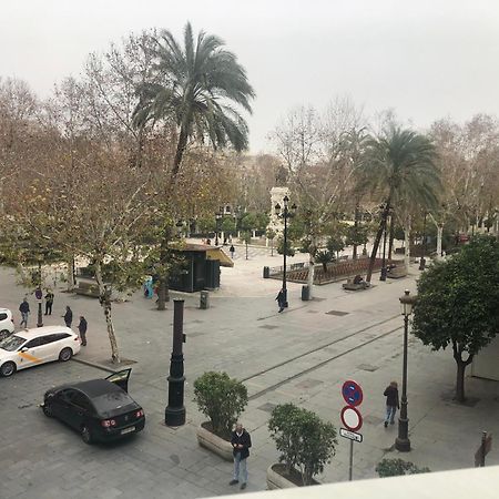 Invecar Holding Appartement Sevilla Buitenkant foto
