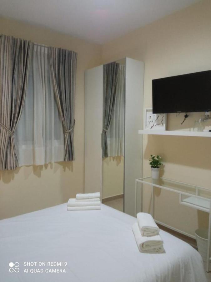 Invecar Holding Appartement Sevilla Buitenkant foto