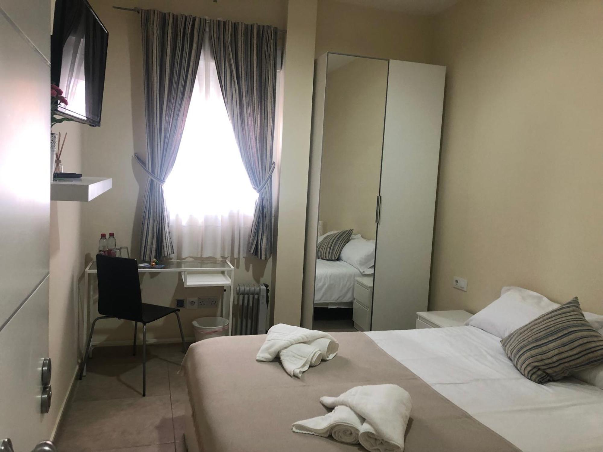 Invecar Holding Appartement Sevilla Buitenkant foto